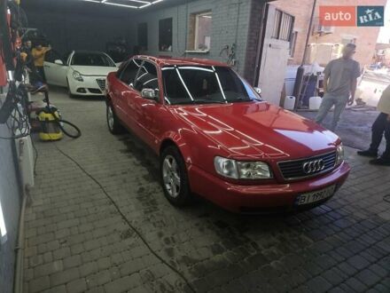 Ауди С4 1992 в Полтаве на Automoto.ua Красный Ауди С4, объемом двигателя 2.2 л и пробегом 275 тыс. км за 7000 $, фото 1 на Automoto.ua