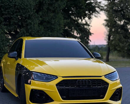 Желтый Ауди С4, объемом двигателя 3 л и пробегом 50 тыс. км за 37000 $, фото 2 на Automoto.ua