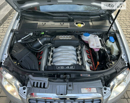 Сірий Ауді S4, об'ємом двигуна 4.16 л та пробігом 85 тис. км за 15499 $, фото 68 на Automoto.ua