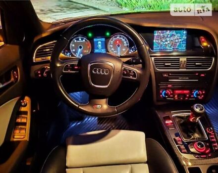 Сірий Ауді S4, об'ємом двигуна 3 л та пробігом 200 тис. км за 16000 $, фото 5 на Automoto.ua