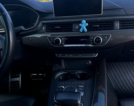Сірий Ауді S4, об'ємом двигуна 3 л та пробігом 140 тис. км за 28000 $, фото 27 на Automoto.ua
