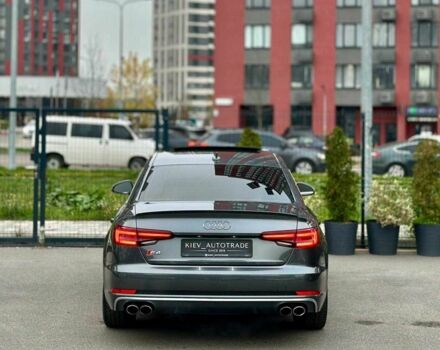 Серый Ауди С4, объемом двигателя 3 л и пробегом 125 тыс. км за 26900 $, фото 1 на Automoto.ua