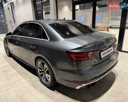 Сірий Ауді С4, об'ємом двигуна 3 л та пробігом 110 тис. км за 26500 $, фото 5 на Automoto.ua