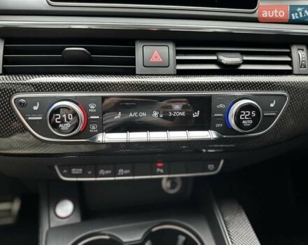 Сірий Ауді S4, об'ємом двигуна 3 л та пробігом 101 тис. км за 29750 $, фото 35 на Automoto.ua
