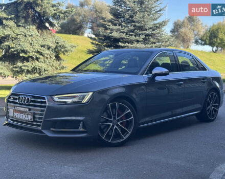 Сірий Ауді С4, об'ємом двигуна 3 л та пробігом 96 тис. км за 35999 $, фото 2 на Automoto.ua