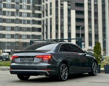 Серый Ауди С4, объемом двигателя 3 л и пробегом 125 тыс. км за 26900 $, фото 2 на Automoto.ua