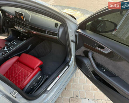 Сірий Ауді С4, об'ємом двигуна 3 л та пробігом 74 тис. км за 33000 $, фото 13 на Automoto.ua