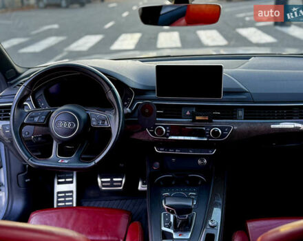 Серый Ауди С4, объемом двигателя 2.99 л и пробегом 126 тыс. км за 25000 $, фото 8 на Automoto.ua