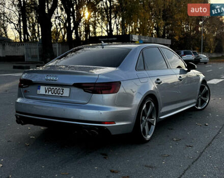 Серый Ауди С4, объемом двигателя 2.99 л и пробегом 126 тыс. км за 25000 $, фото 3 на Automoto.ua