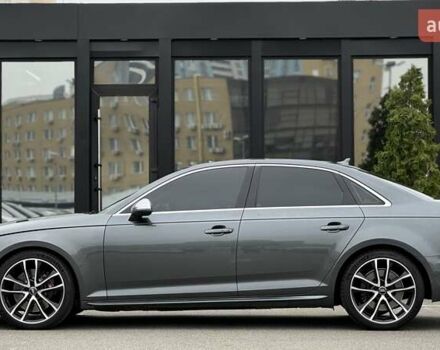 Серый Ауди С4, объемом двигателя 3 л и пробегом 82 тыс. км за 34000 $, фото 3 на Automoto.ua