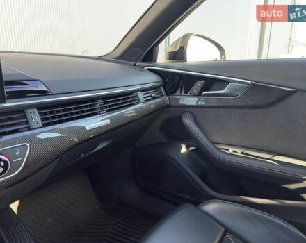 Сірий Ауді С4, об'ємом двигуна 3 л та пробігом 32 тис. км за 42590 $, фото 24 на Automoto.ua