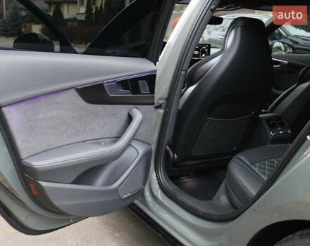 Сірий Ауді С4, об'ємом двигуна 3 л та пробігом 33 тис. км за 47000 $, фото 29 на Automoto.ua