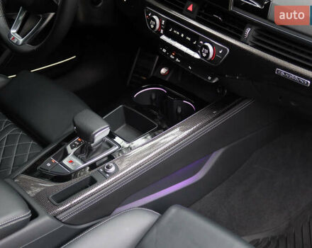 Сірий Ауді С4, об'ємом двигуна 3 л та пробігом 33 тис. км за 47000 $, фото 37 на Automoto.ua