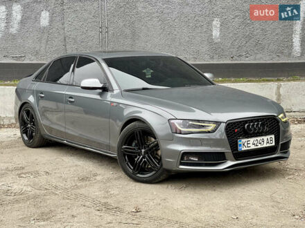 Ауди С4 2013 в Каменское - Днепродзержинск на Automoto.ua Серый Ауди С4, объемом двигателя 3 л и пробегом 173 тыс. км за 16999 $, фото 1 на Automoto.ua