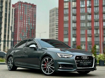 Серый Ауди С4, объемом двигателя 3 л и пробегом 125 тыс. км за 26900 $, фото 1 на Automoto.ua