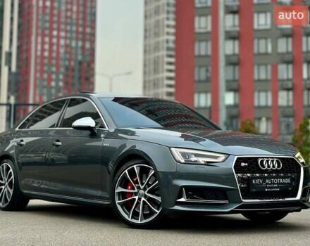 Серый Ауди С4, объемом двигателя 3 л и пробегом 125 тыс. км за 26900 $, фото 1 на Automoto.ua