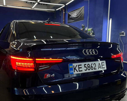 Синій Ауді С4, об'ємом двигуна 3 л та пробігом 102 тис. км за 27900 $, фото 1 на Automoto.ua