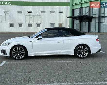 Білий Ауді S5, об'ємом двигуна 3 л та пробігом 33 тис. км за 44000 $, фото 4 на Automoto.ua