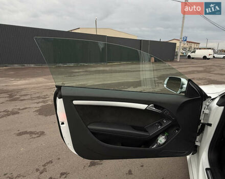 Білий Ауді S5, об'ємом двигуна 3 л та пробігом 172 тис. км за 12999 $, фото 13 на Automoto.ua