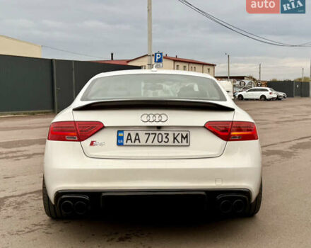 Білий Ауді S5, об'ємом двигуна 3 л та пробігом 172 тис. км за 12999 $, фото 6 на Automoto.ua