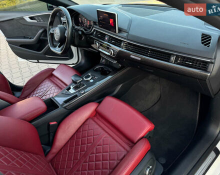 Білий Ауді S5, об'ємом двигуна 3 л та пробігом 155 тис. км за 28900 $, фото 21 на Automoto.ua