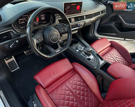 Білий Ауді S5, об'ємом двигуна 3 л та пробігом 155 тис. км за 28900 $, фото 20 на Automoto.ua