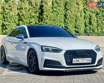Білий Ауді S5, об'ємом двигуна 3 л та пробігом 130 тис. км за 33500 $, фото 1 на Automoto.ua
