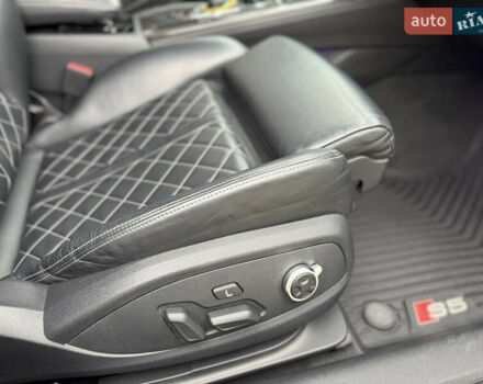 Білий Ауді S5, об'ємом двигуна 3 л та пробігом 100 тис. км за 23990 $, фото 29 на Automoto.ua