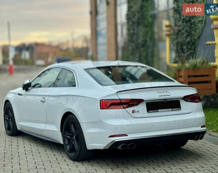 Белый Ауди С5, объемом двигателя 3 л и пробегом 138 тыс. км за 28500 $, фото 4 на Automoto.ua