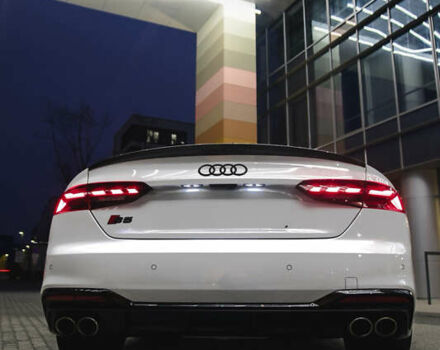 Белый Ауди С5, объемом двигателя 3 л и пробегом 28 тыс. км за 55000 $, фото 6 на Automoto.ua