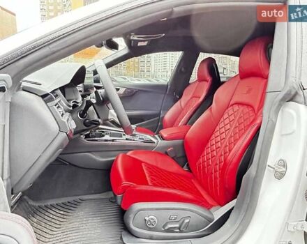 Белый Ауди С5, объемом двигателя 3 л и пробегом 9 тыс. км за 64990 $, фото 9 на Automoto.ua