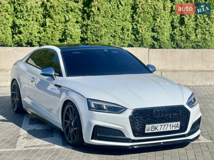 Білий Ауді S5, об'ємом двигуна 3 л та пробігом 130 тис. км за 32500 $, фото 1 на Automoto.ua