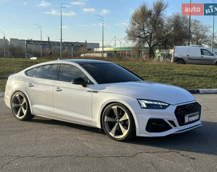 Білий Ауді S5, об'ємом двигуна 3 л та пробігом 135 тис. км за 33999 $, фото 1 на Automoto.ua