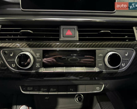 Черный Ауди С5, объемом двигателя 3 л и пробегом 96 тыс. км за 31000 $, фото 16 на Automoto.ua
