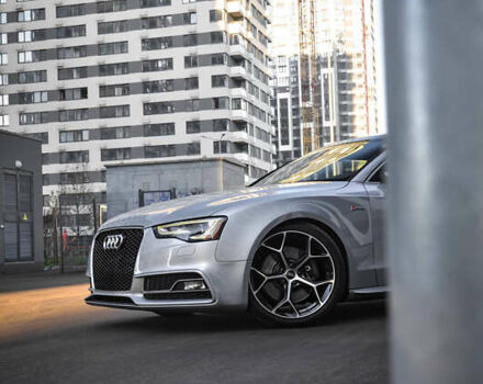 Сірий Ауді S5, об'ємом двигуна 3 л та пробігом 127 тис. км за 18500 $, фото 5 на Automoto.ua