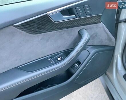 Сірий Ауді S5, об'ємом двигуна 3 л та пробігом 59 тис. км за 33190 $, фото 21 на Automoto.ua