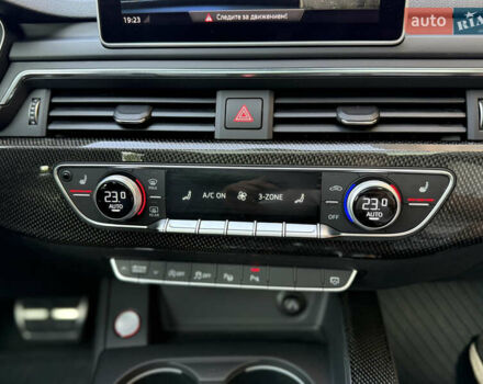Сірий Ауді S5, об'ємом двигуна 3 л та пробігом 98 тис. км за 34500 $, фото 27 на Automoto.ua