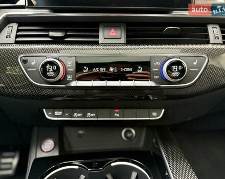 Серый Ауди С5, объемом двигателя 3 л и пробегом 22 тыс. км за 45000 $, фото 23 на Automoto.ua