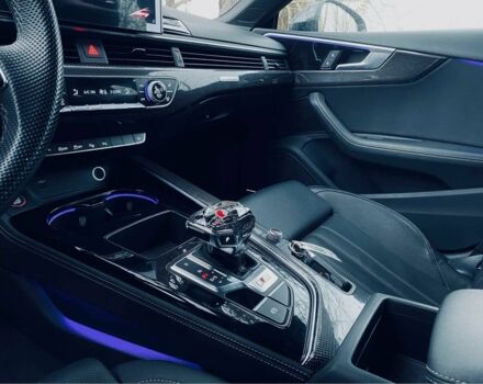 Серый Ауди С5, объемом двигателя 3 л и пробегом 25 тыс. км за 50000 $, фото 5 на Automoto.ua