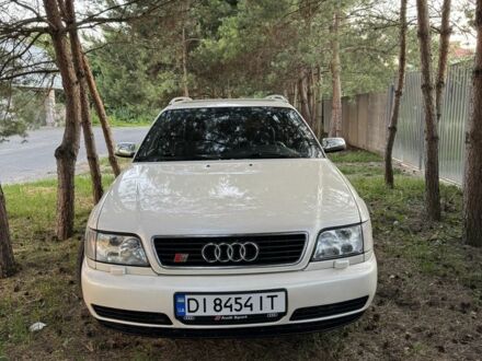 Ауди С6 1996 в Луцке на Automoto.ua Белый Ауди С6, объемом двигателя 4.2 л и пробегом 333 тыс. км за 11000 $, фото 1 на Automoto.ua