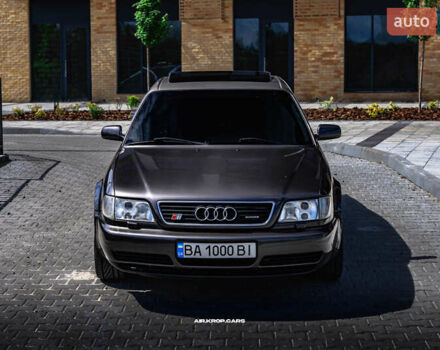 Сірий Ауді S6, об'ємом двигуна 2.2 л та пробігом 192 тис. км за 12000 $, фото 1 на Automoto.ua