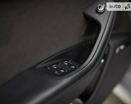 Сірий Ауді S6, об'ємом двигуна 3.99 л та пробігом 94 тис. км за 33500 $, фото 8 на Automoto.ua