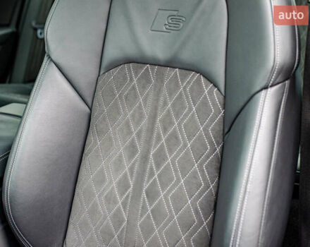 Сірий Ауді S6, об'ємом двигуна 2.97 л та пробігом 64 тис. км за 59999 $, фото 29 на Automoto.ua