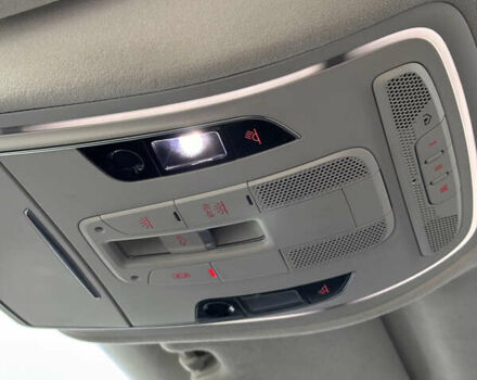 Белый Ауди С8, объемом двигателя 3.99 л и пробегом 164 тыс. км за 32999 $, фото 43 на Automoto.ua