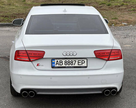 Белый Ауди С8, объемом двигателя 3.99 л и пробегом 164 тыс. км за 32999 $, фото 8 на Automoto.ua