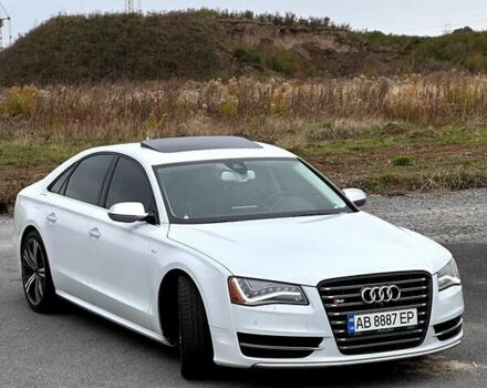 Белый Ауди С8, объемом двигателя 3.99 л и пробегом 164 тыс. км за 32999 $, фото 2 на Automoto.ua