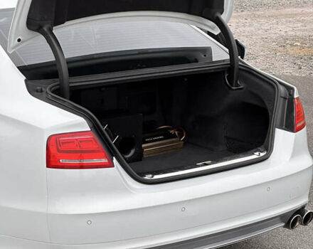 Белый Ауди С8, объемом двигателя 3.99 л и пробегом 164 тыс. км за 32999 $, фото 16 на Automoto.ua