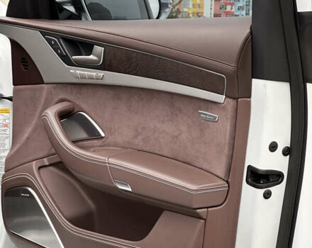 Белый Ауди С8, объемом двигателя 3.99 л и пробегом 164 тыс. км за 32999 $, фото 25 на Automoto.ua