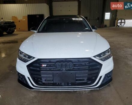 Белый Ауди С8, объемом двигателя 4 л и пробегом 98 тыс. км за 33000 $, фото 4 на Automoto.ua