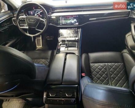 Белый Ауди С8, объемом двигателя 4 л и пробегом 98 тыс. км за 33000 $, фото 7 на Automoto.ua